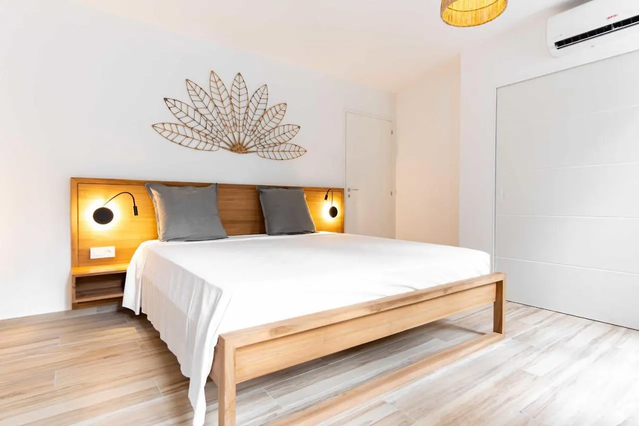 Appartement Classy 2-Bedroom With Pool And Beach Orient Bay Quarter of Orleans