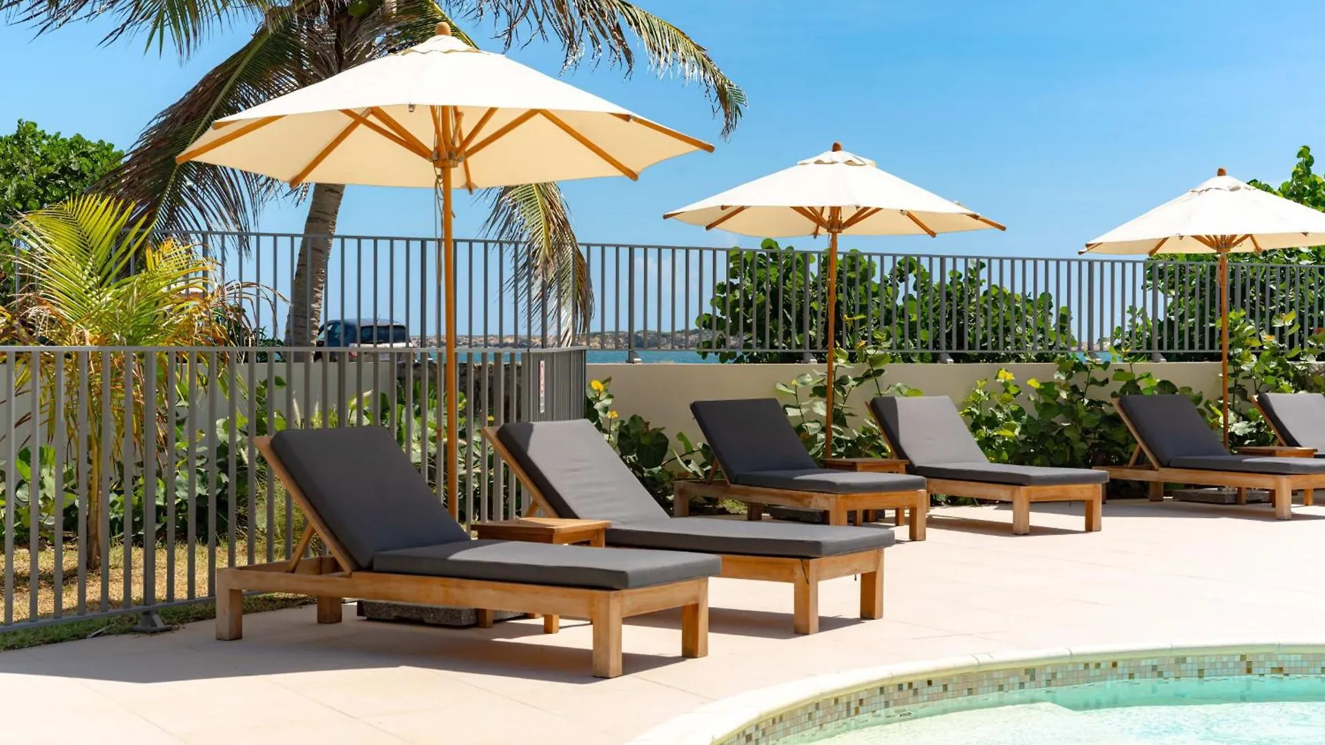 Classy 2-Bedroom With Pool And Beach Orient Bay Quarter of Orleans Appartement
